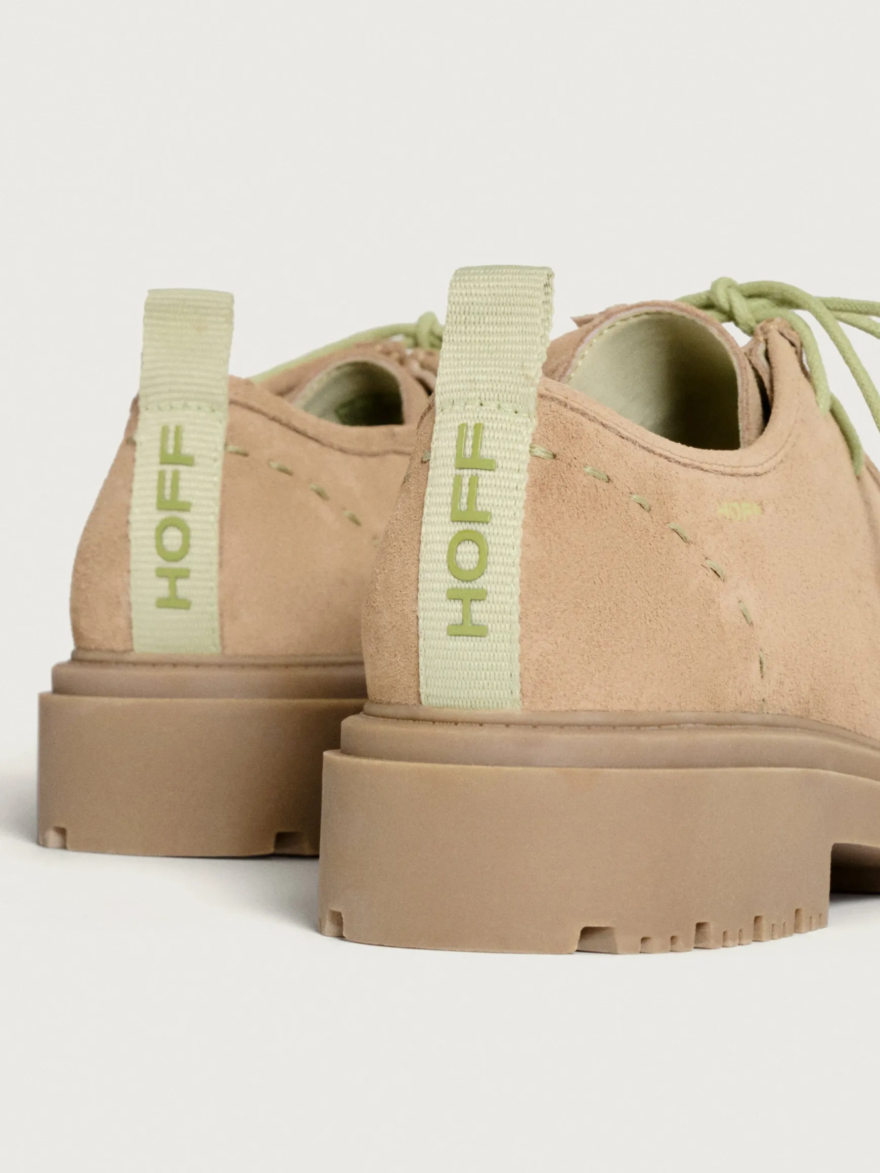 CONCERT TAUPE LOAFER