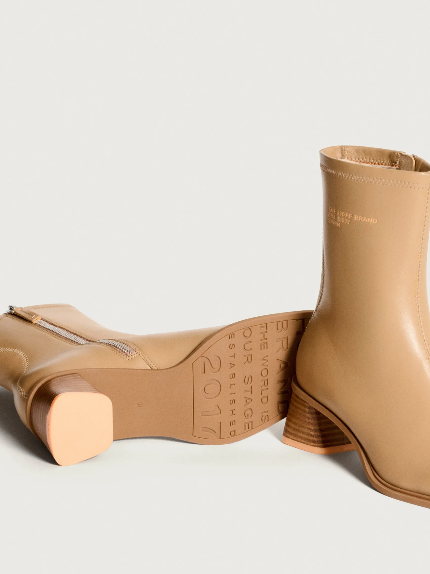 DATE BEIGE HEELED ANKLE BOOT