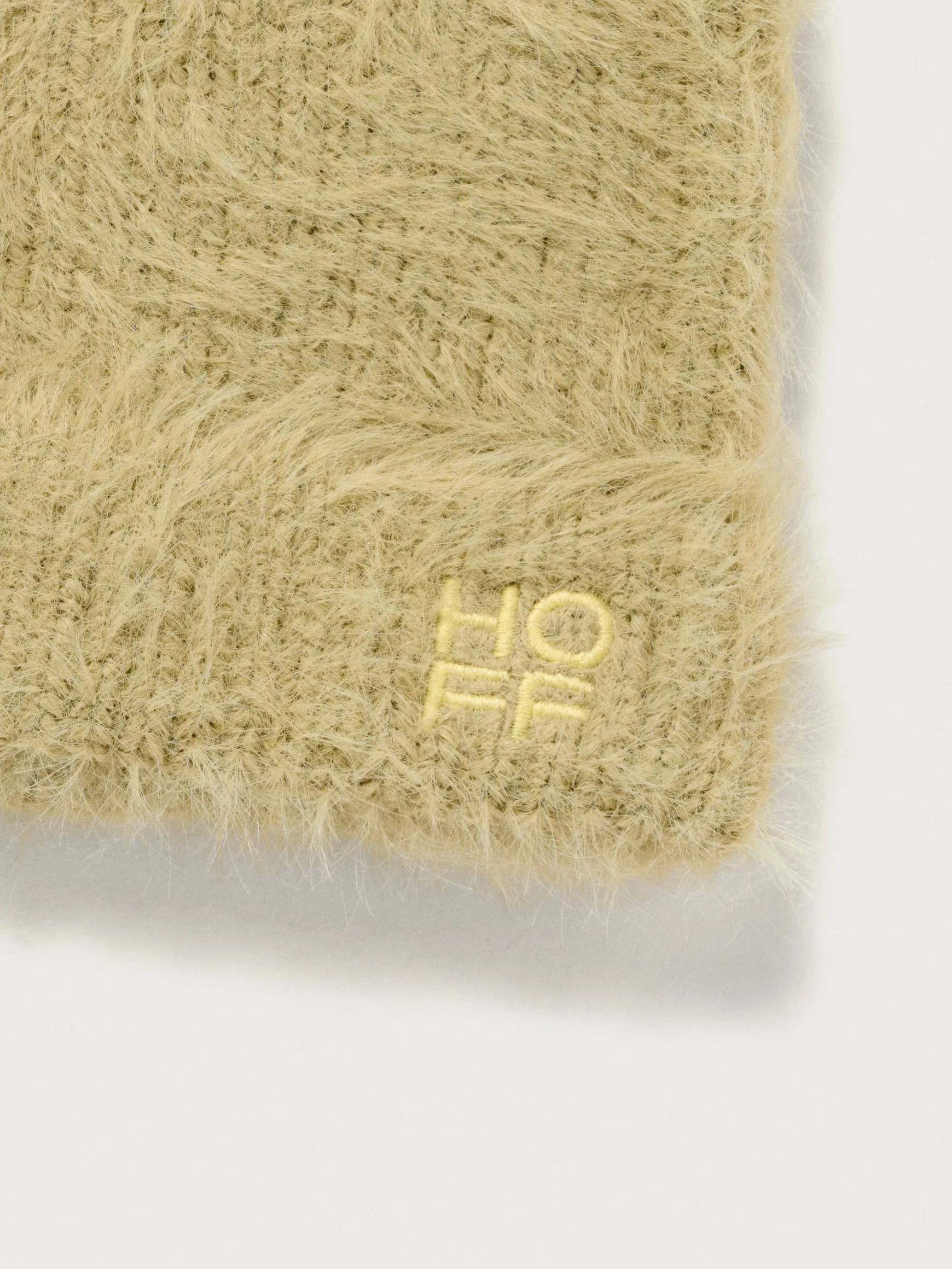 GSTAAD GREEN BEANIE