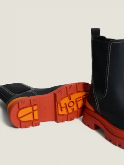 LAKE BLACK BOOT