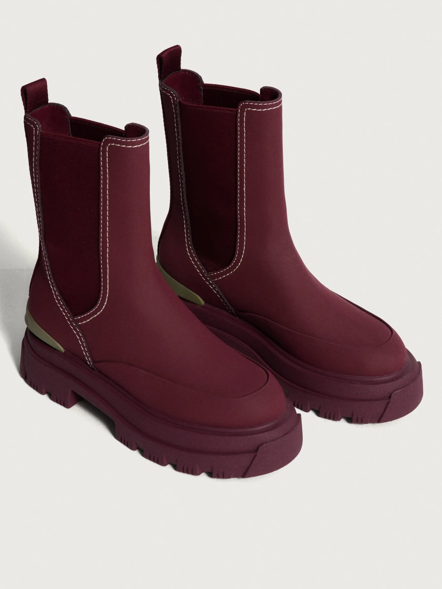 LAKE BURGUNDY BOOT
