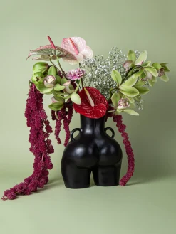 LOVE HANDLES VASE BLACK