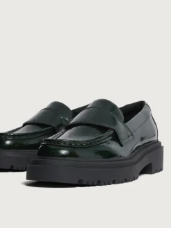 SCHOOL KHAKI LOAFER